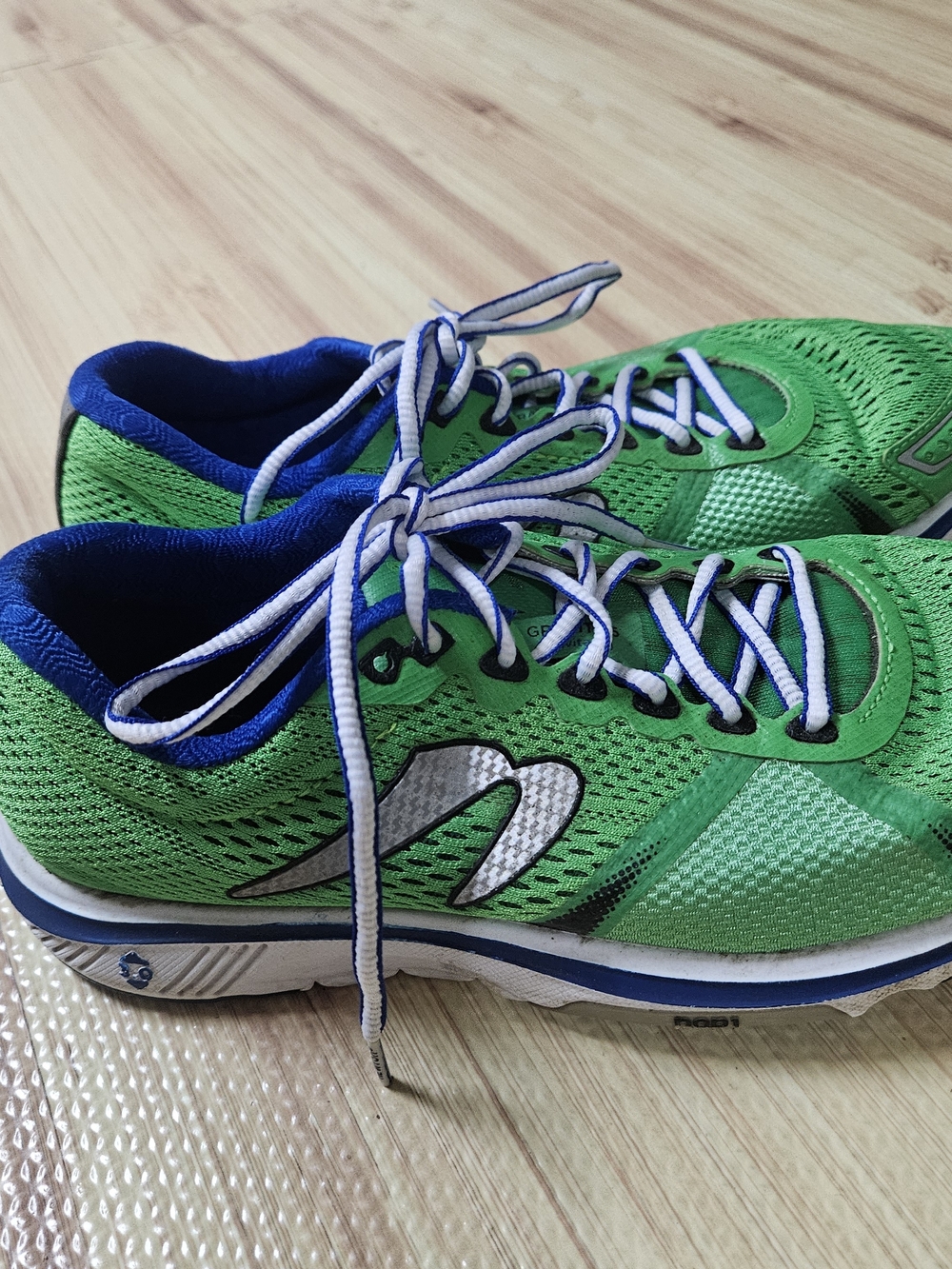 Newton Gravity 5 V Men's Running Shoes Green Blue M000116 Size 7.5 Gravitas V